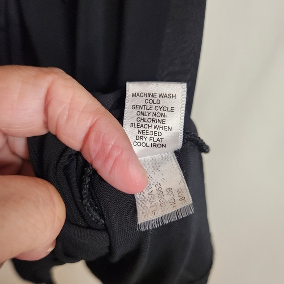 Banana Republic Womens Sleeveless Black Stretch Blouse XS. Capsule. Monocrome - Picture 5 of 6